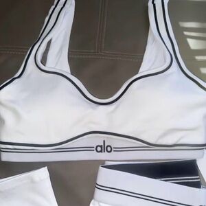 ALO Yoga White and Black Set